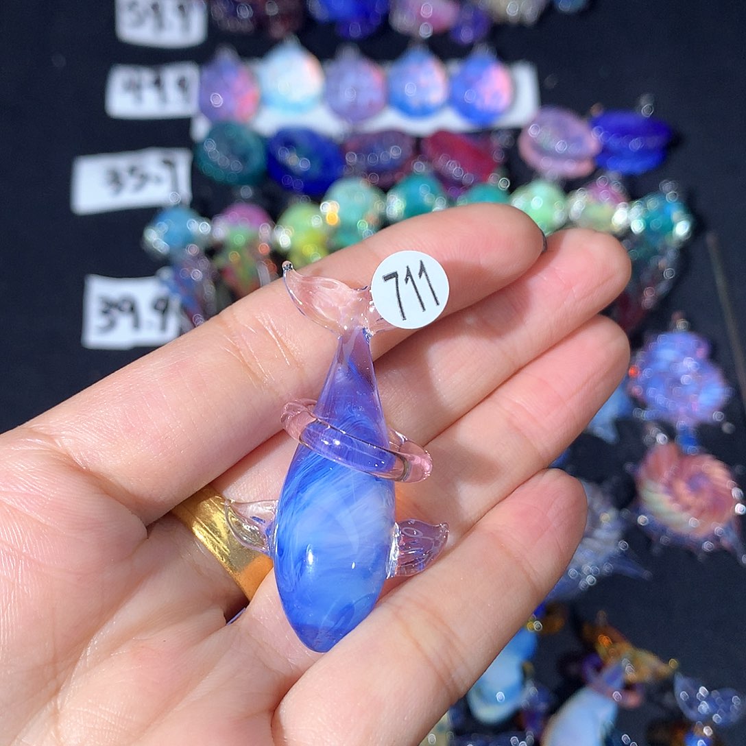 有机玻璃坟***鬼711鲸鱼项链