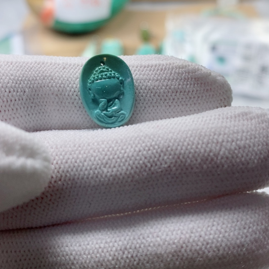 绿松石颈饰未镶嵌