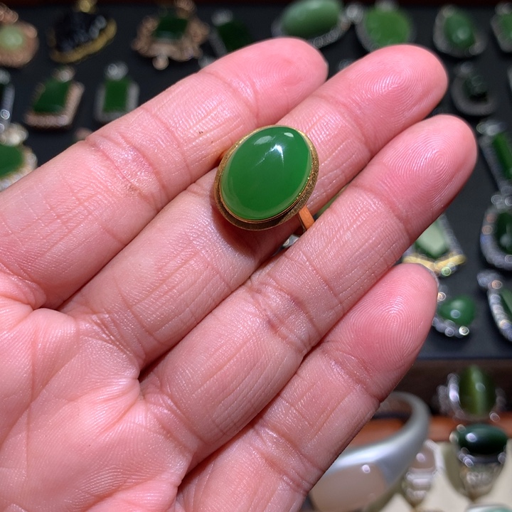 和田玉戒指18K金镶嵌C****g