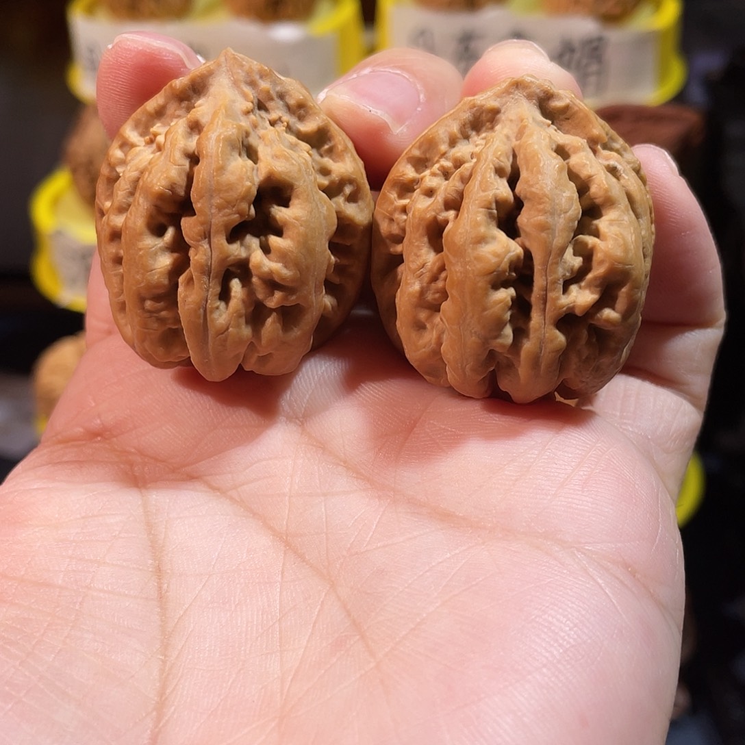 吊坠文玩核桃霸王龙