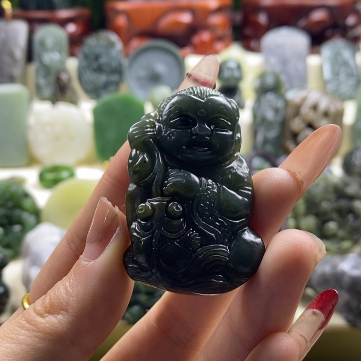 和田玉颈饰未镶嵌