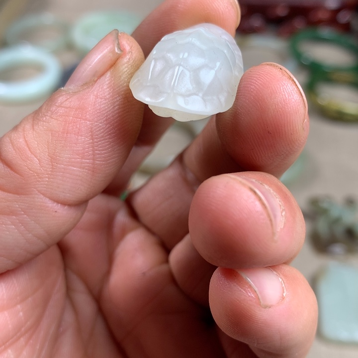 和田玉（糖玉）未镶嵌手镯