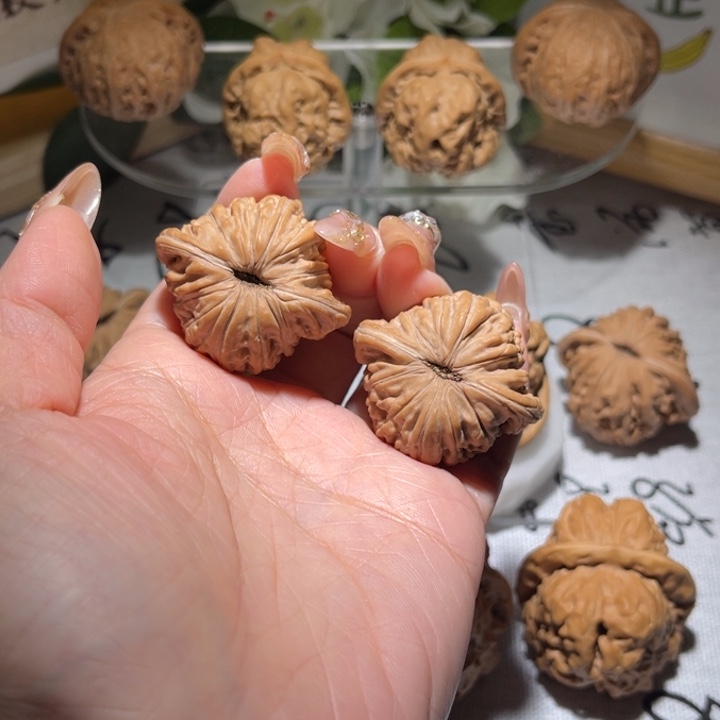 文玩核桃吊坠用****4汉高楼34全品