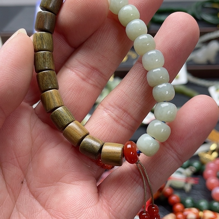 和田玉手串未镶嵌