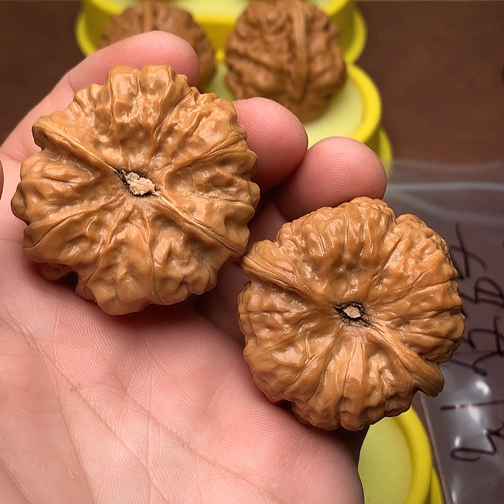 自***在吊坠文玩核桃蛤蟆头