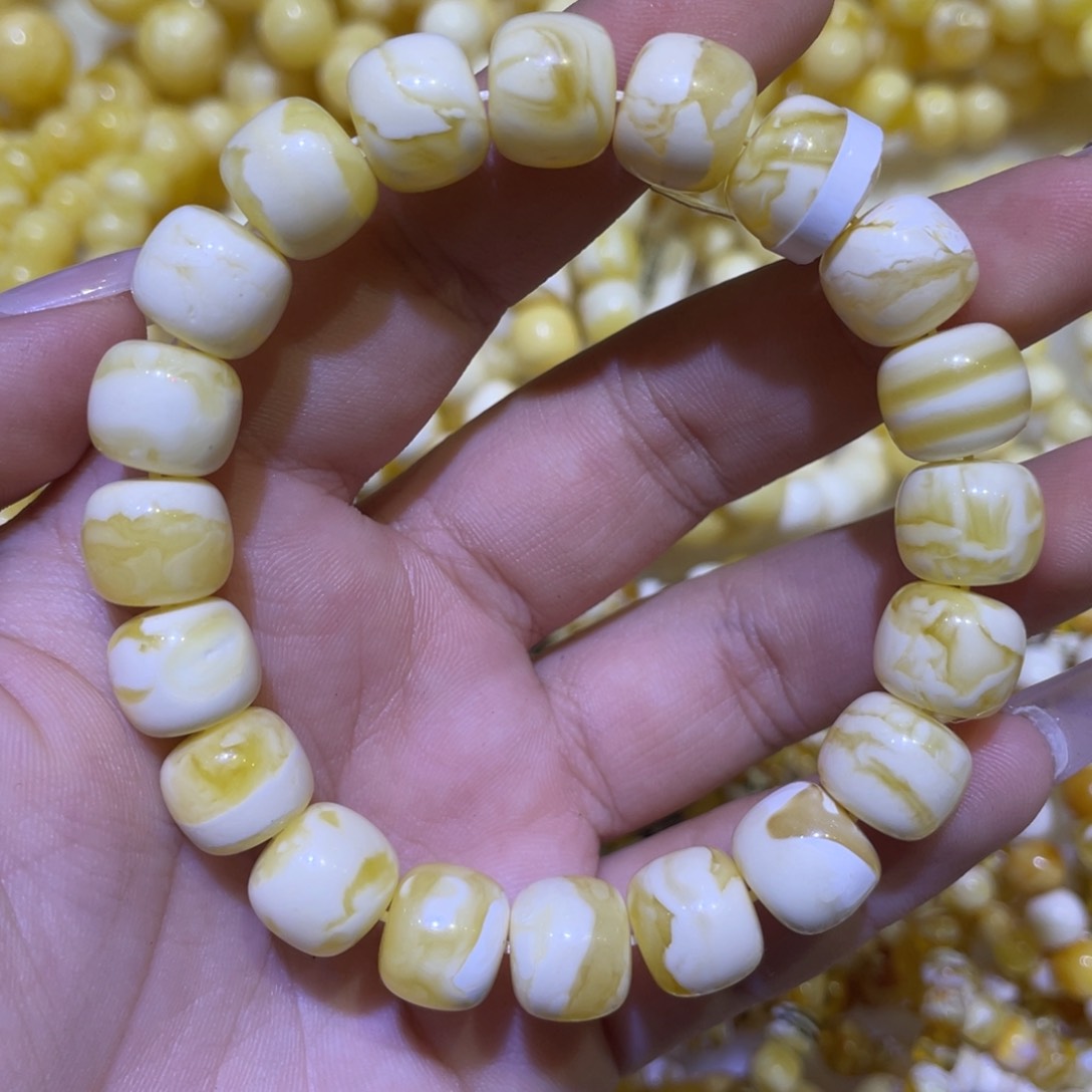 蜜蜡未镶嵌珠宝奇石11.2m