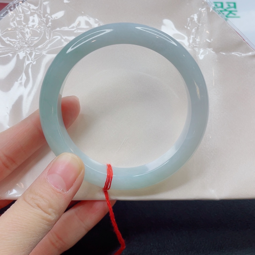 未镶嵌手镯翡翠手镯