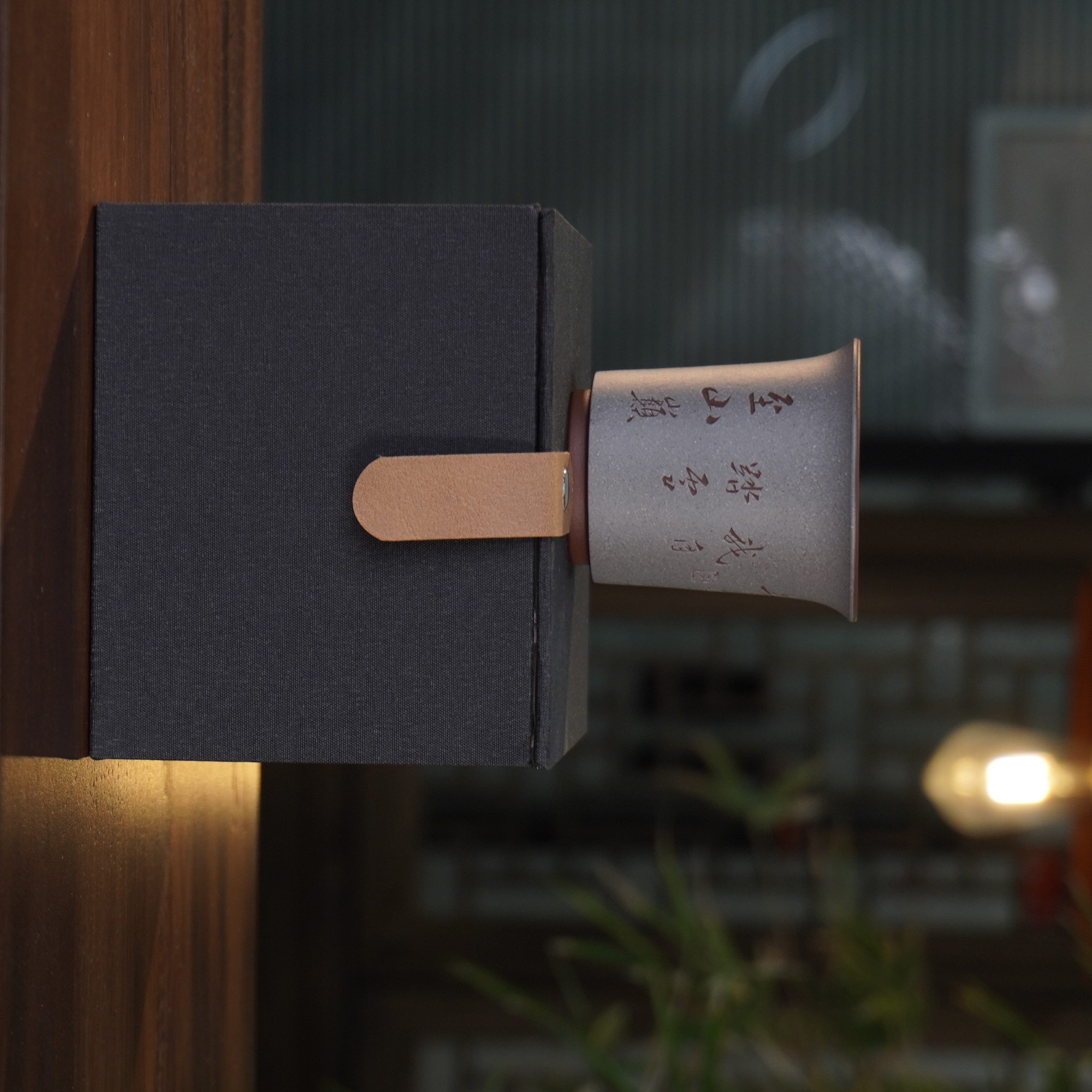 【壶看山】<至山巅主人杯>手工原矿紫泥（粉浆段泥）100cc