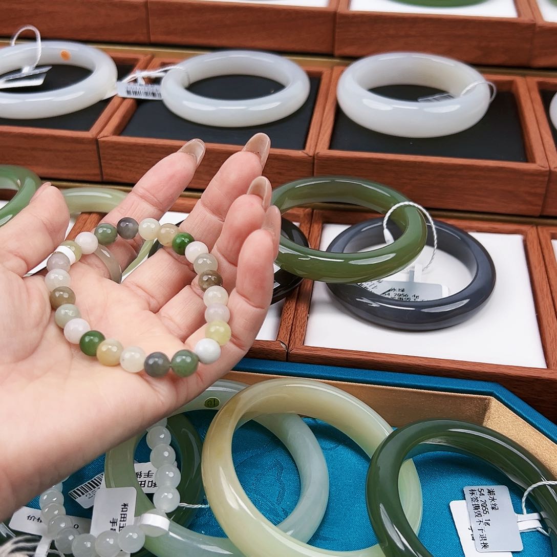 和田玉手链未镶嵌