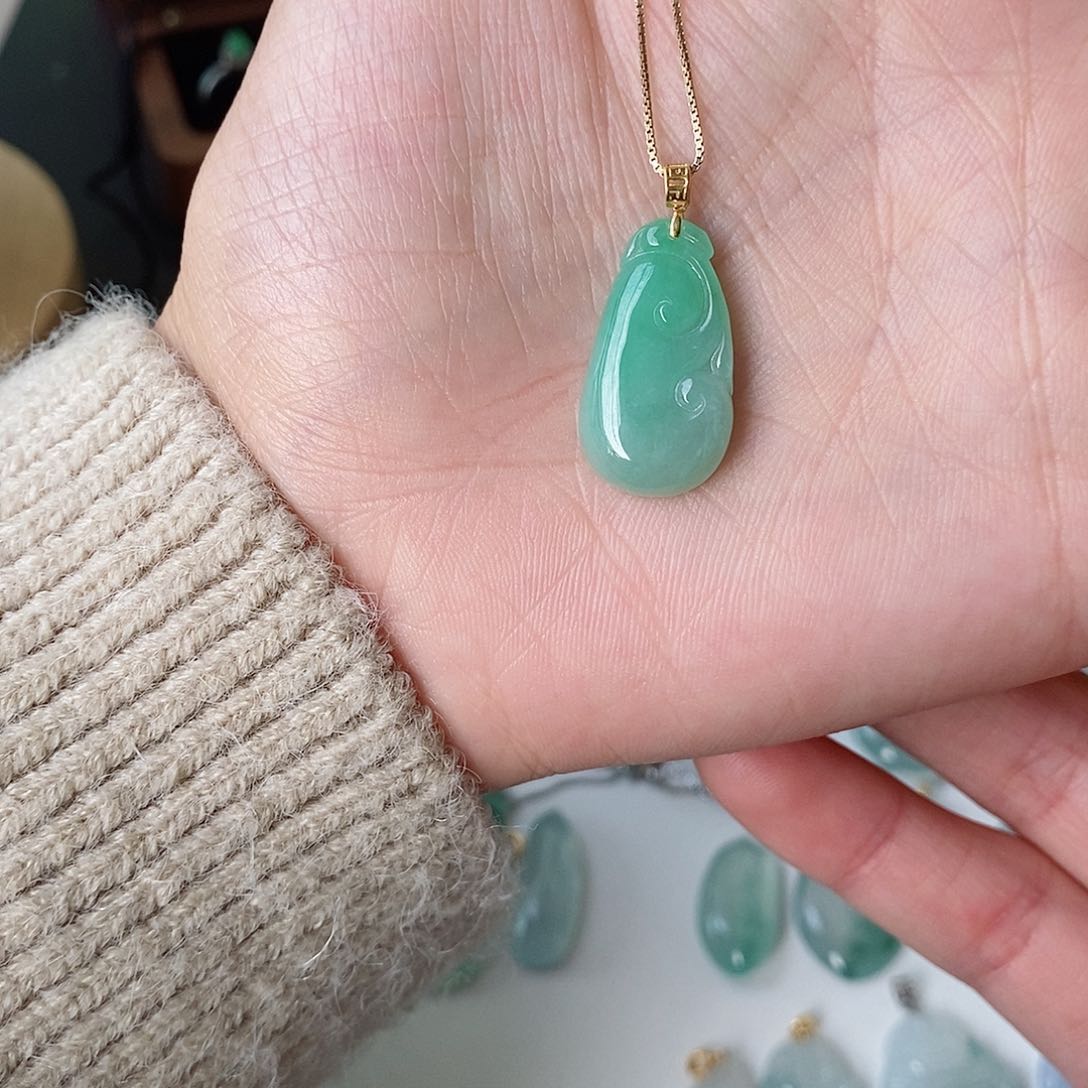 翡翠颈饰未镶嵌$***$天然的缅甸翡翠A