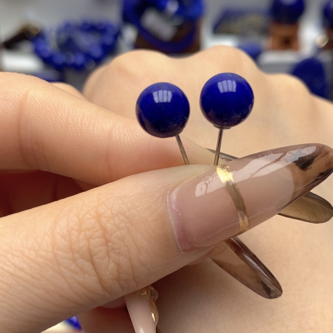 青金石未镶嵌耳饰8mm