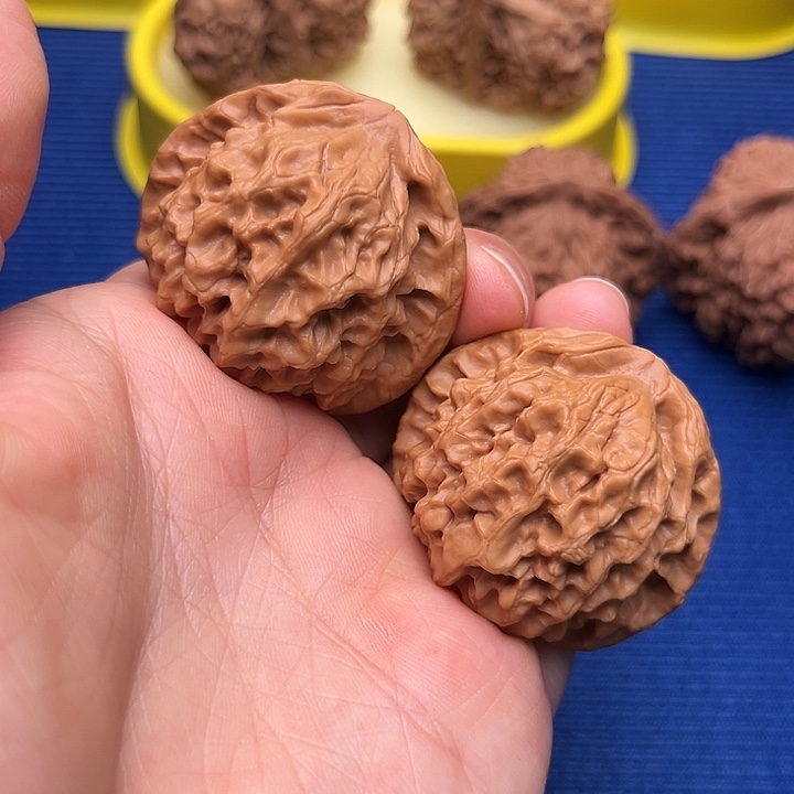 40全品玄月狮子头 文玩核桃