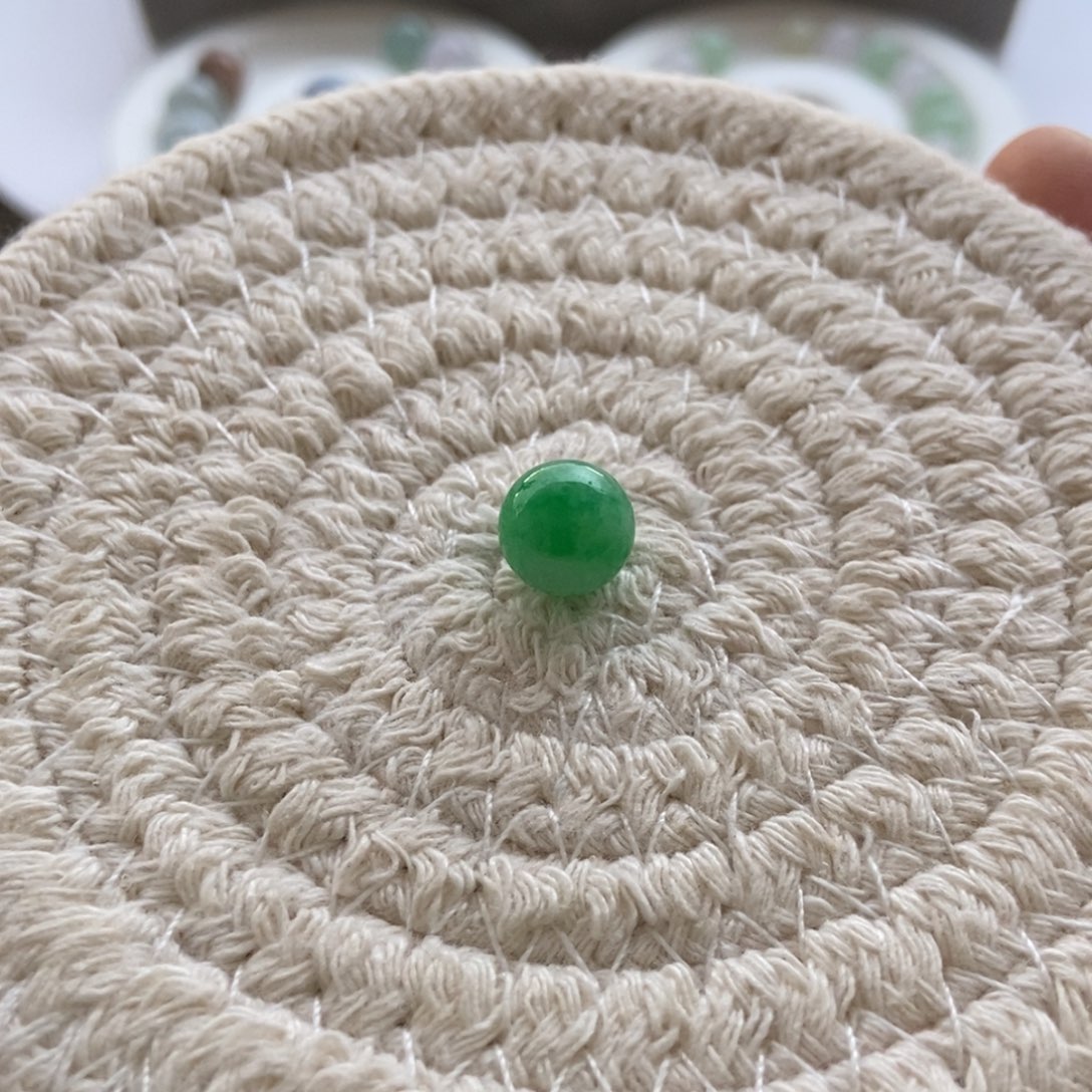 翡翠散珠翡翠阳绿珠珠 卡9.4