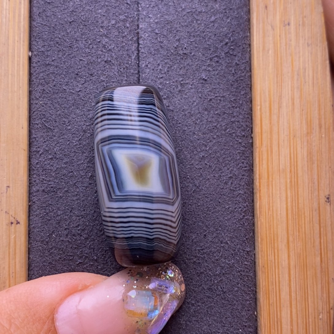 象***传玛瑙/玉髓未镶嵌颈饰