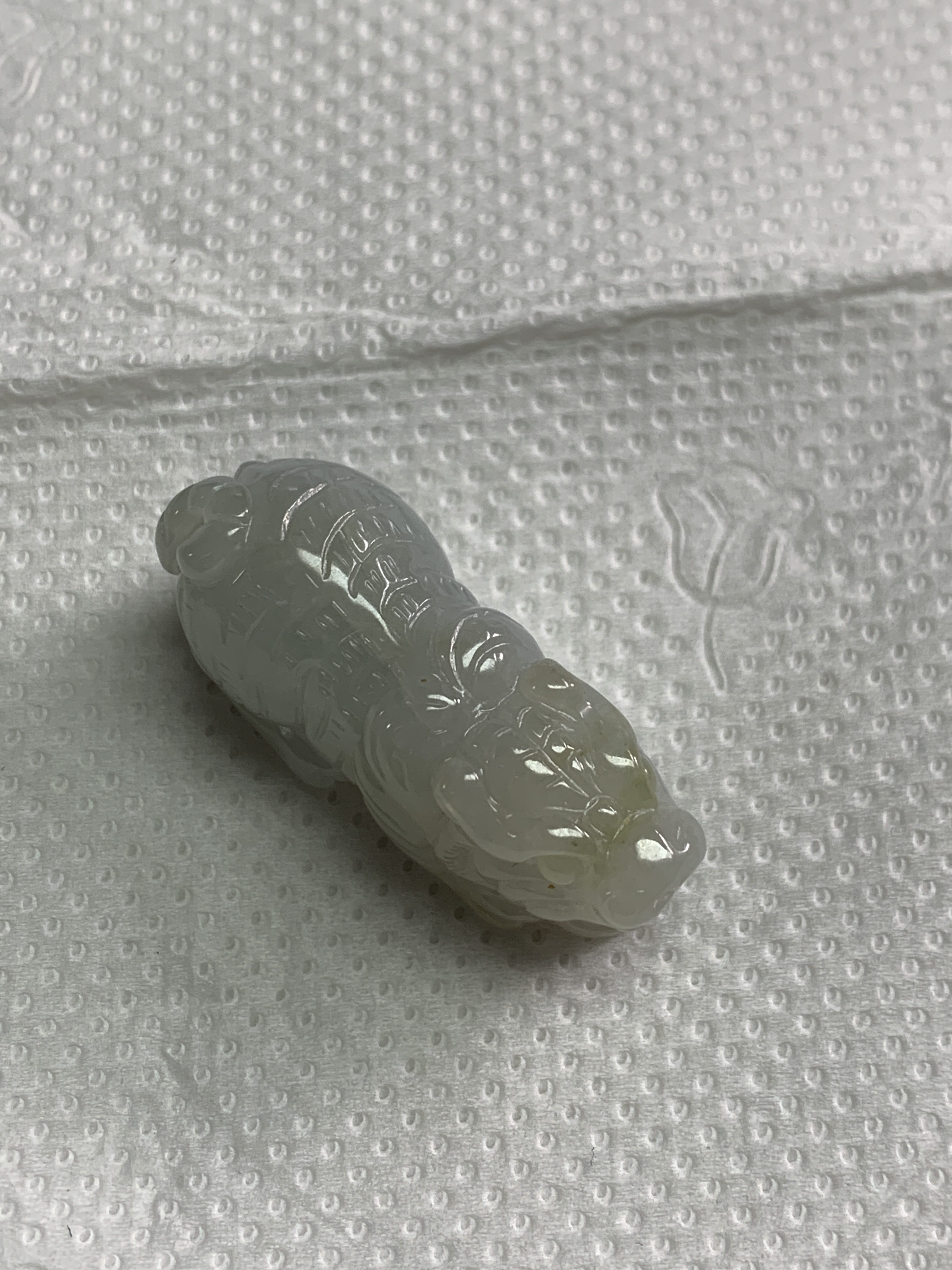 玉如军意翡翠珠宝