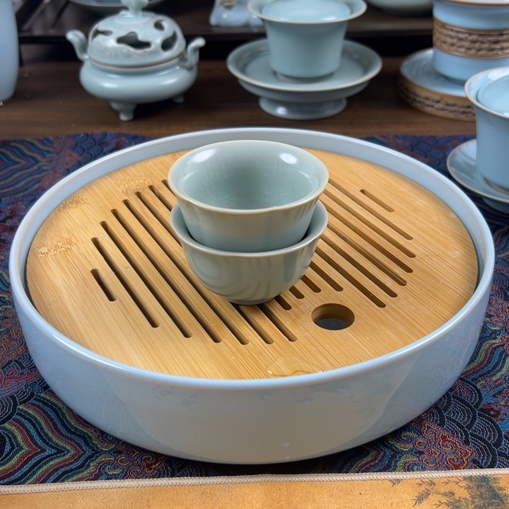 摆件瓷仿古釉釉水梅花杯