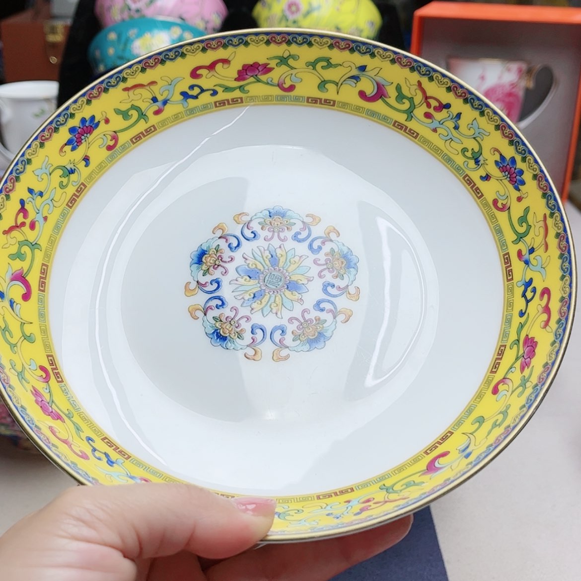 【闪购商品】珐琅8寸6个………………