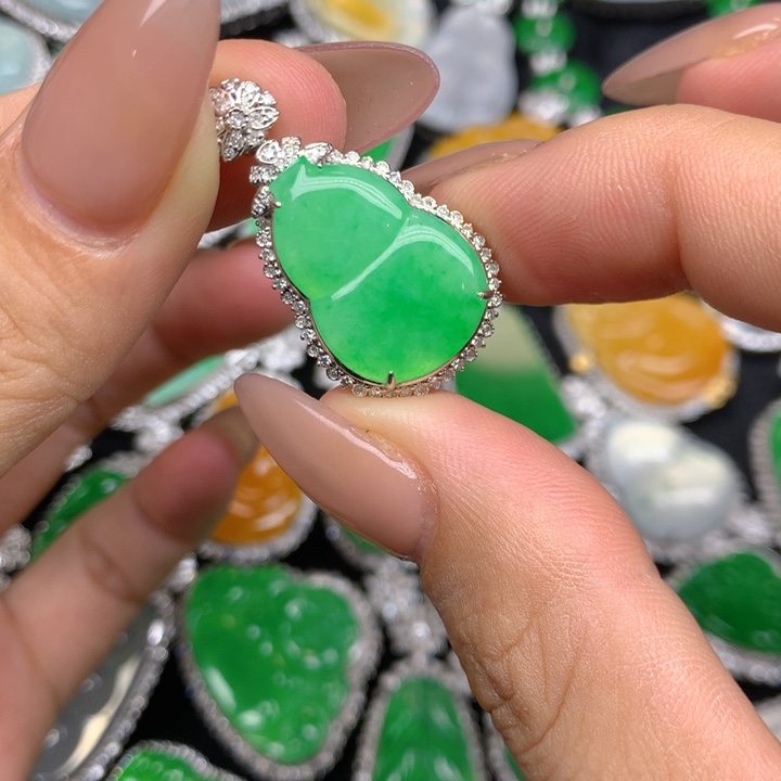 翡翠18K金镶嵌吊坠(不含链)