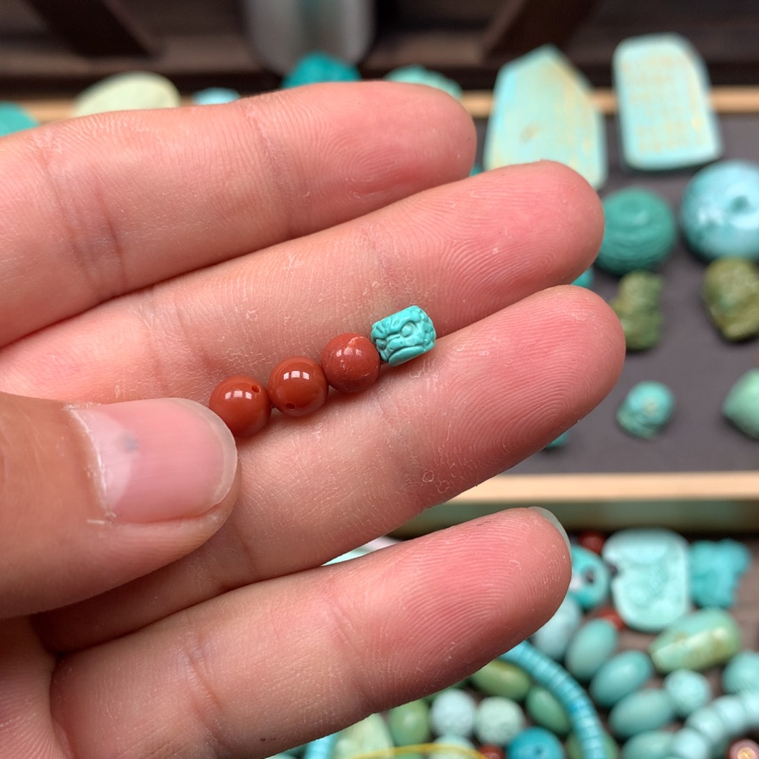 南红玛瑙雕刻未镶嵌