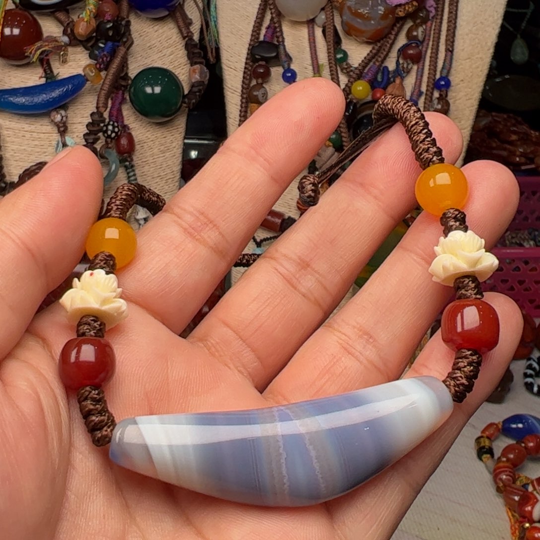 玛瑙/玉髓颈饰未镶嵌