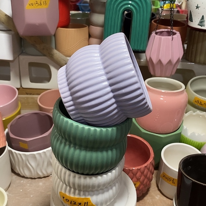 陶盆有孔 瑕疵针孔漏釉介意勿拍外口 12外高11