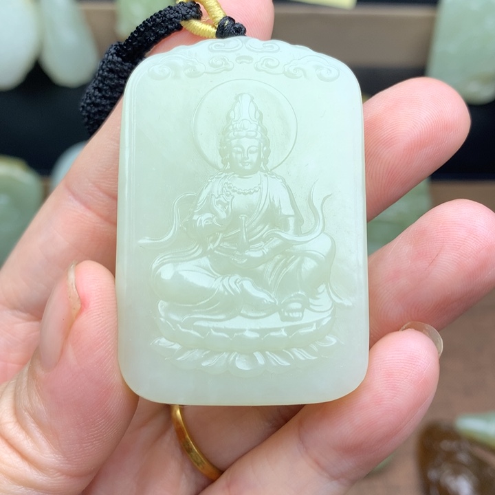 和田玉（糖玉）未镶嵌颈饰