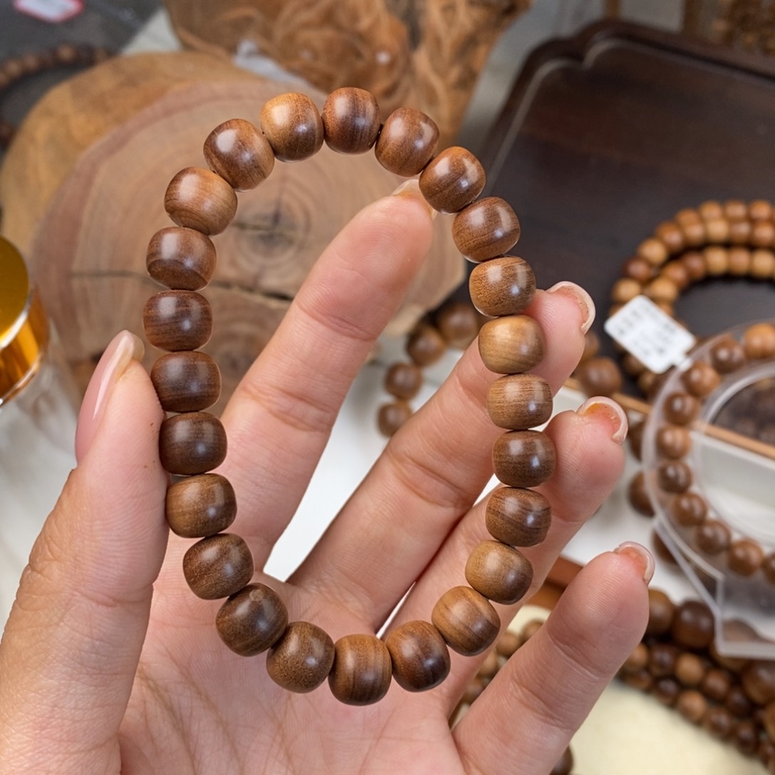 檀香木其他忘***得8*9黑肉老山檀香