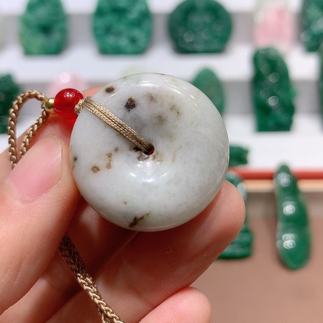 独山玉挂件未镶嵌