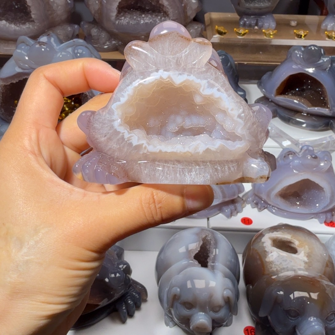 黑***8玛瑙/玉髓未镶嵌把件