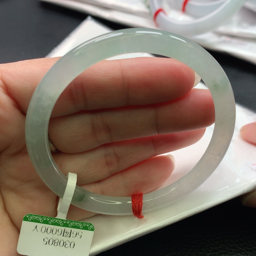 翡翠手镯未镶嵌缅甸56.57