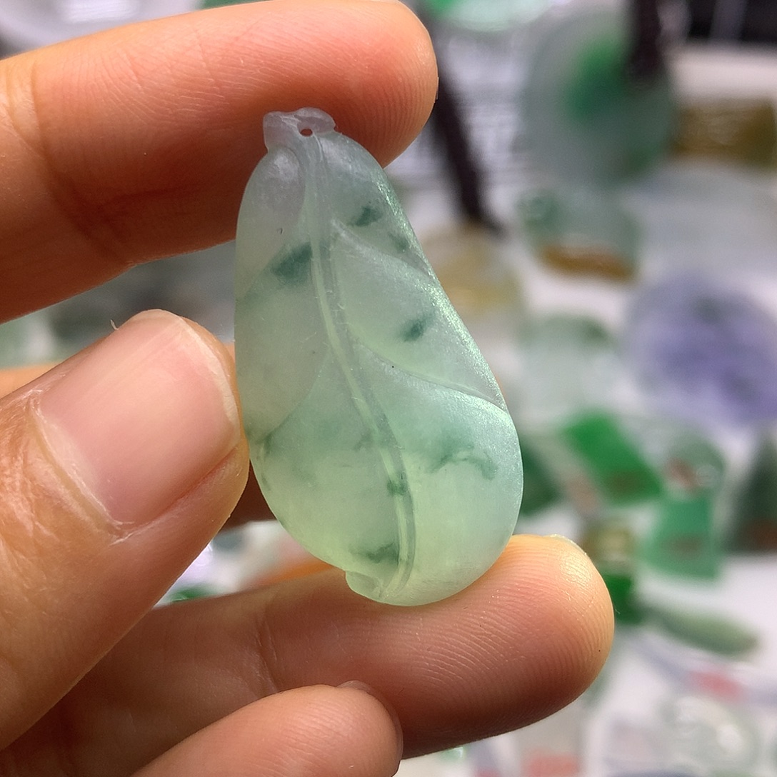 定制翡翠未镶嵌天然翡翠定制