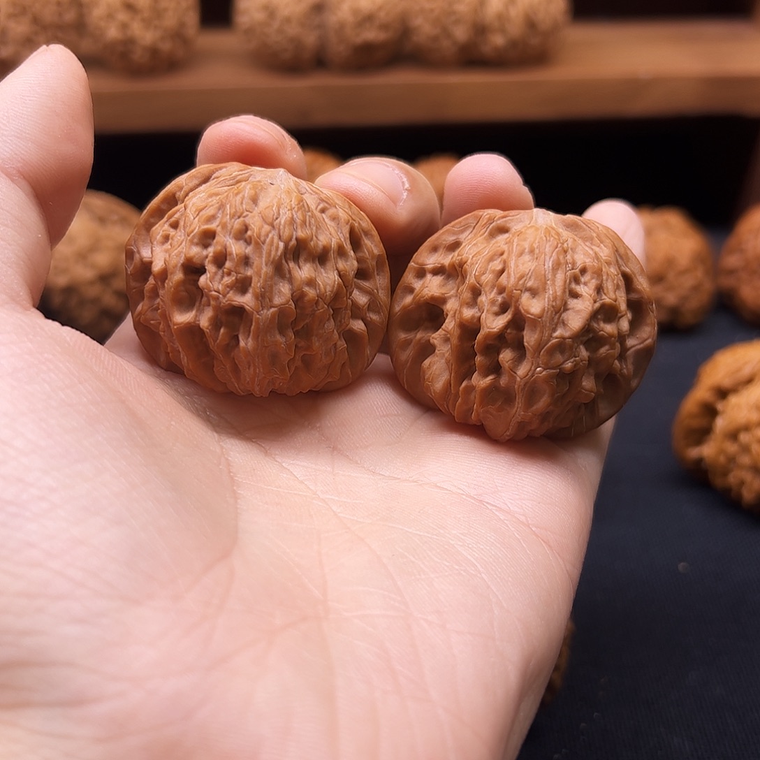 核桃把件山地磨盘41全品红皮