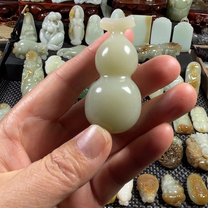 和田玉未镶嵌挂件