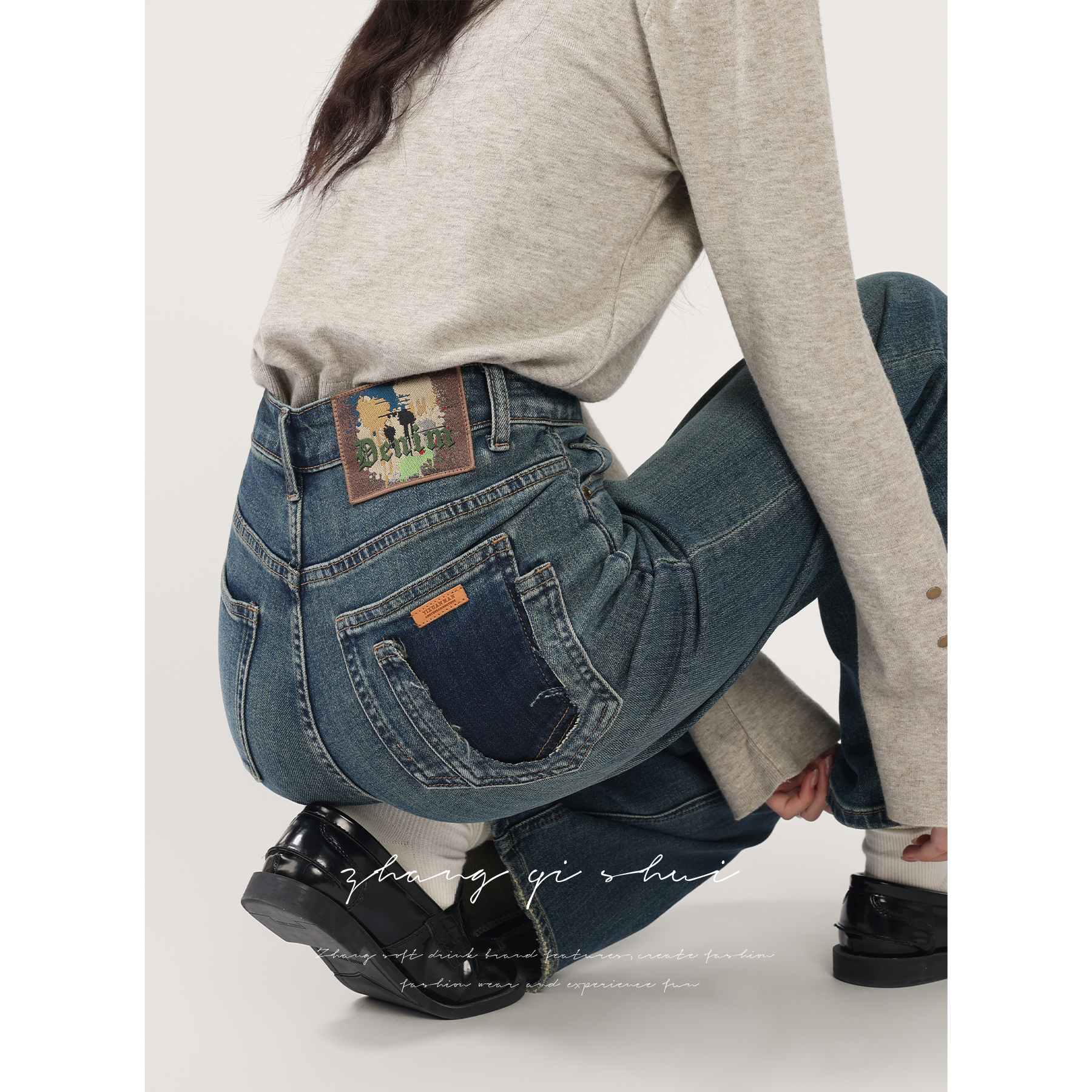 张汽水秋季新款复古蓝色直筒牛仔裤女高腰显瘦宽松阔腿长Z14641