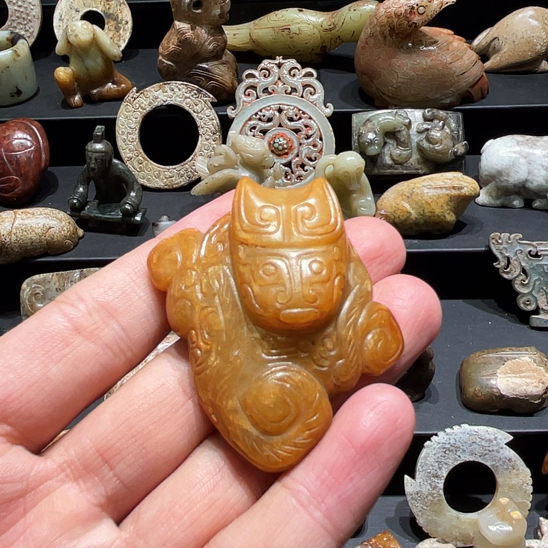 和田玉（糖玉）未镶嵌颈饰采**篱