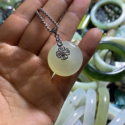 岫玉颈饰未镶嵌多样性发货