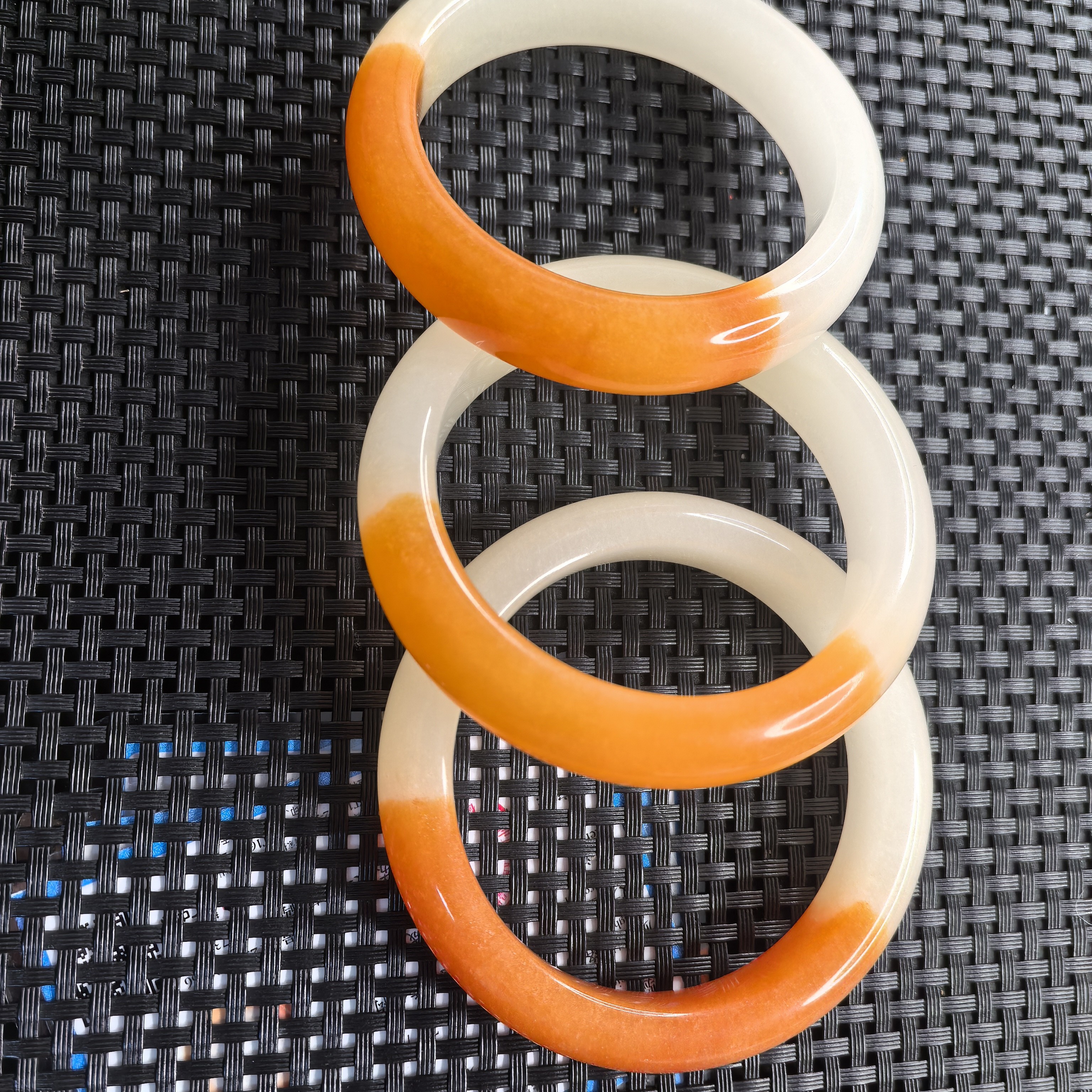 云南天然黄龙玉女士百搭俏色半山水奶白油多样性发货（拍一发一）