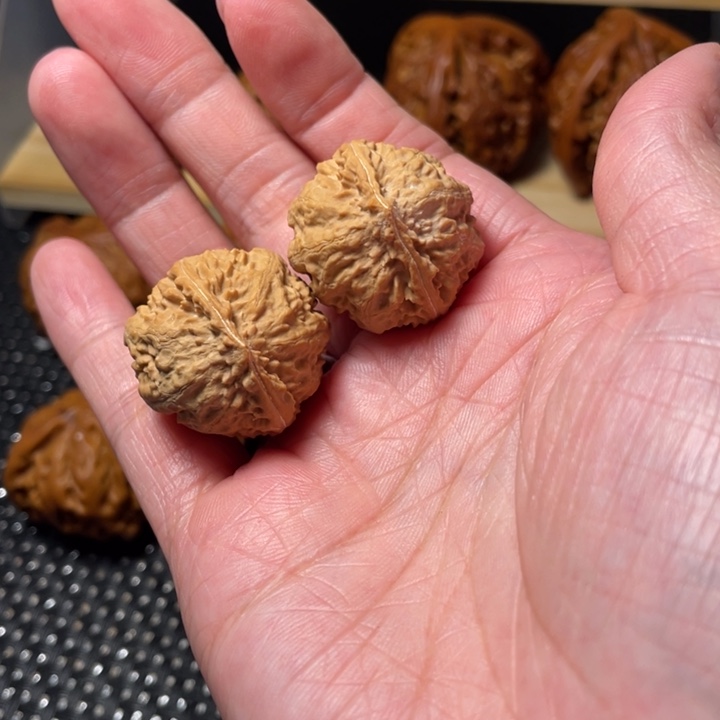 【闪购商品】文玩核桃把件手捻