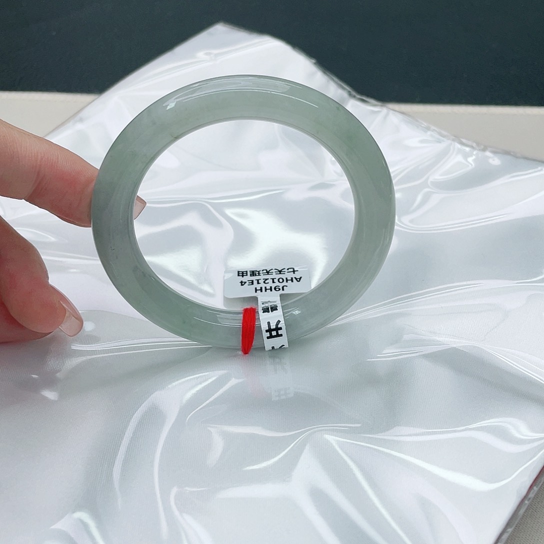 翡翠手镯未镶嵌圆54