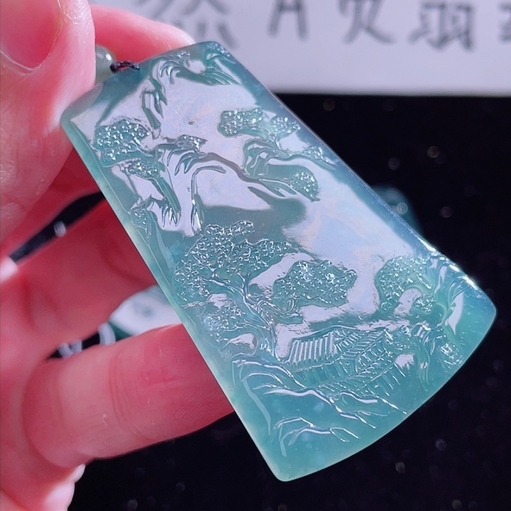 翡翠颈饰未镶嵌99999999999