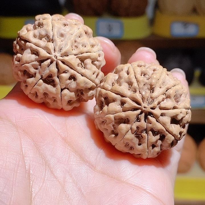 野生多瓣大金刚手把件36