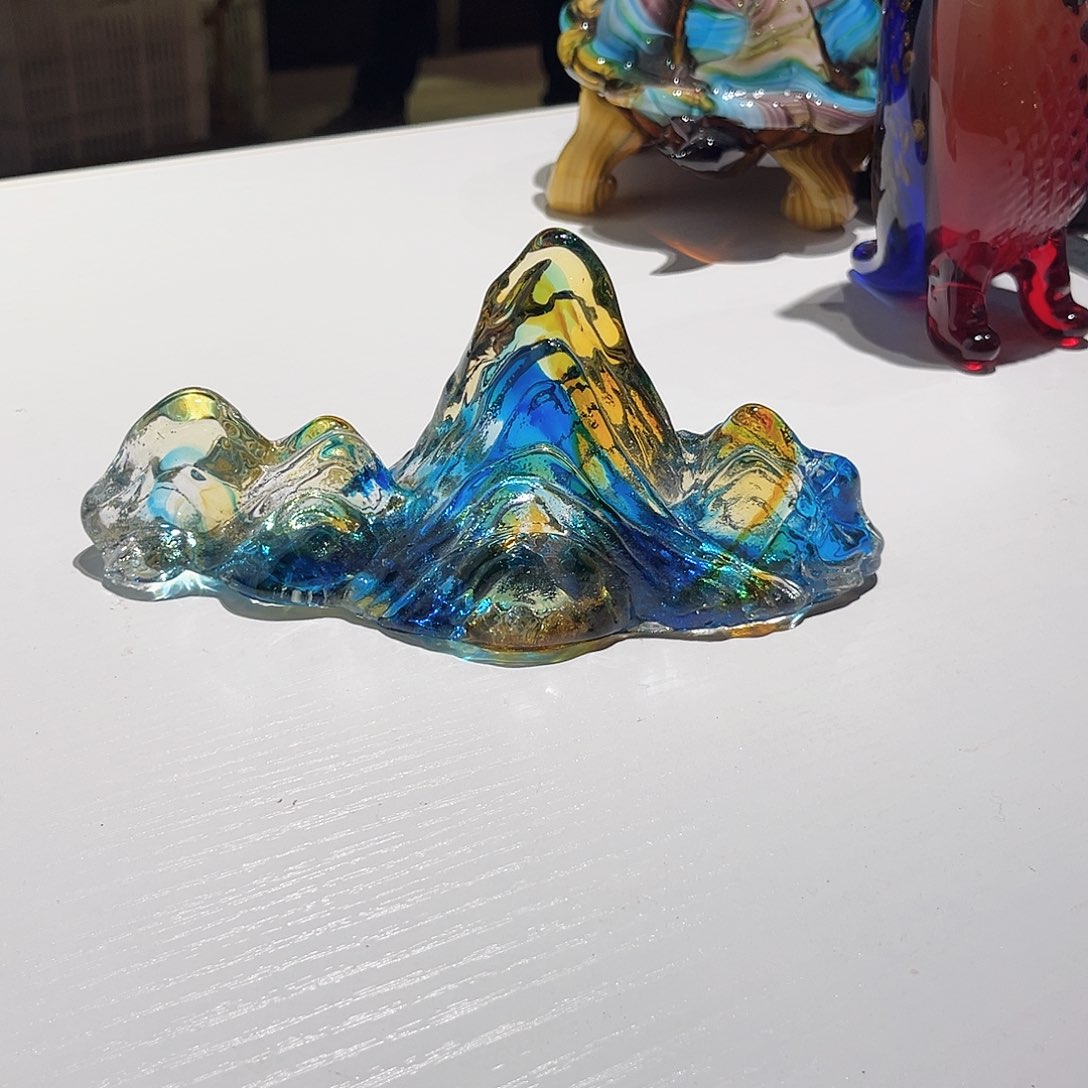 茶盏琉璃的颜色是什么颜色的呢