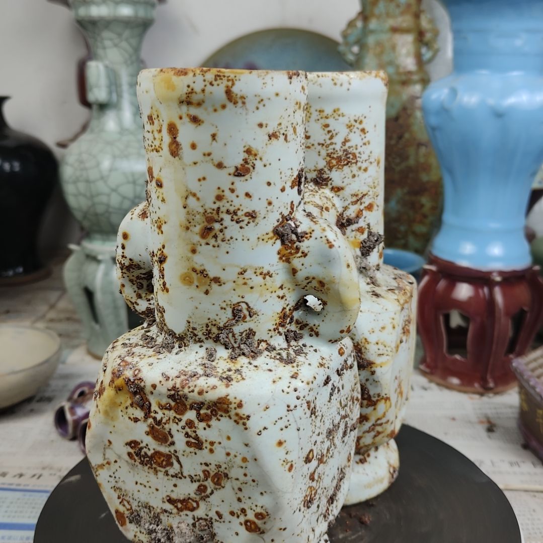 自***人瓷片自选器型官窑生锈瓷瓷