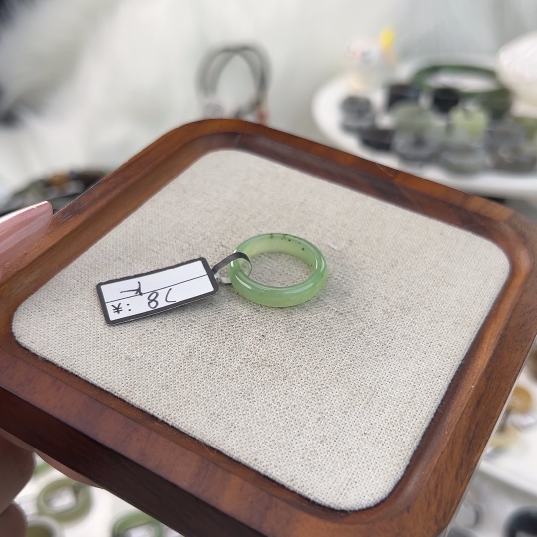 和田玉未镶嵌戒指N27翠青细条直径17.2不退换