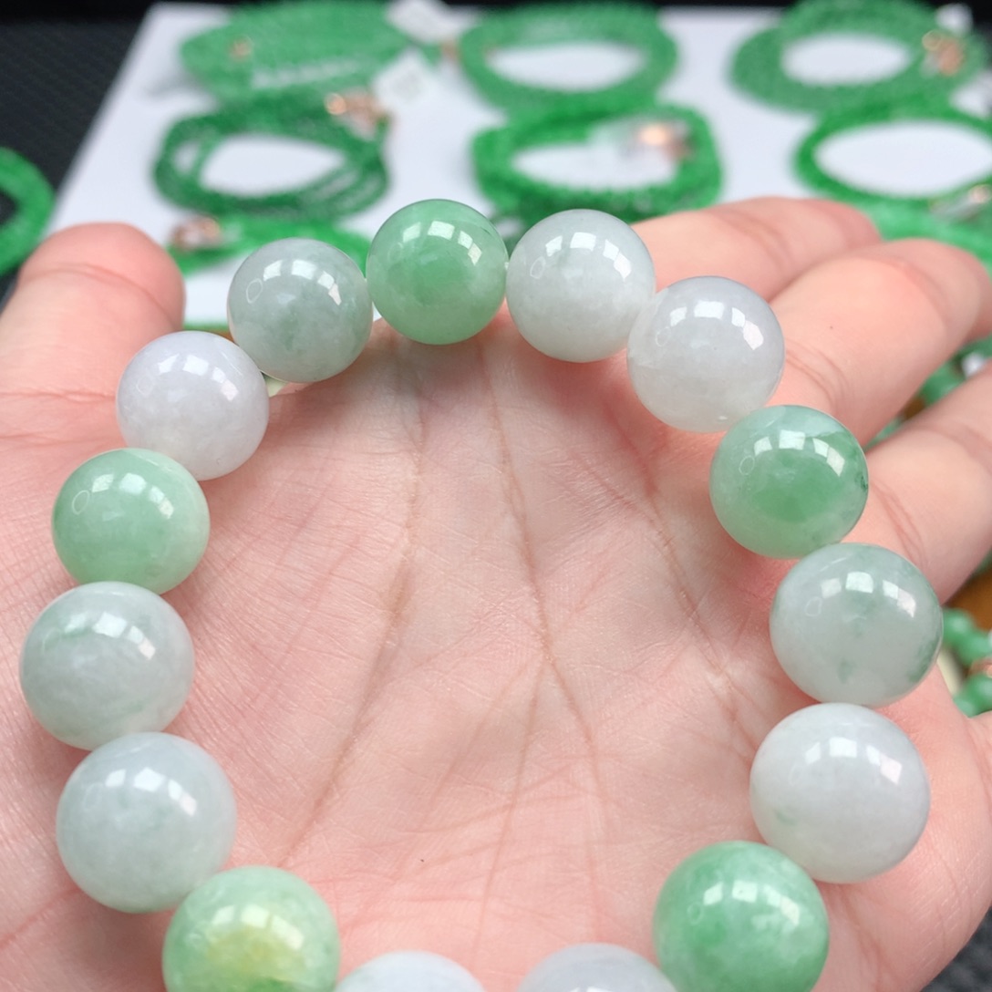 翡翠手链未镶嵌翡翠