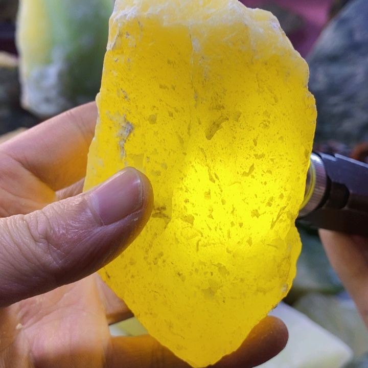 蛇纹石玉未镶嵌岫玉原石蛇纹石玉