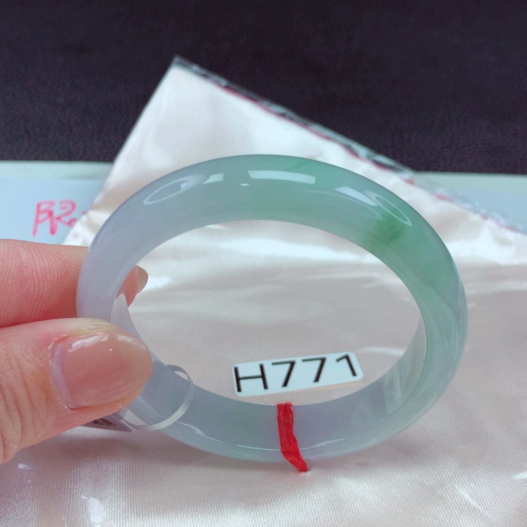 翡翠手镯未镶嵌手镯88