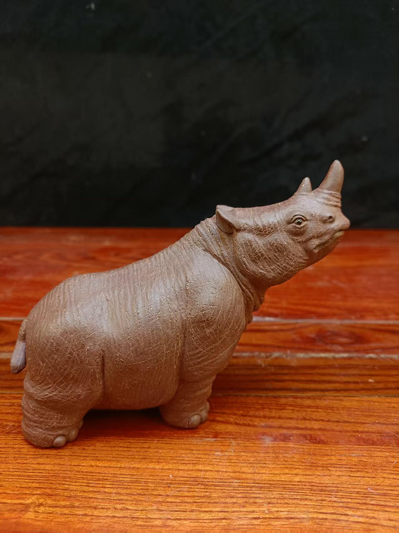 宜兴紫砂雕塑陶瓷复古茶宠摆件可爱创意个性茶玩雕刻茶道摆设