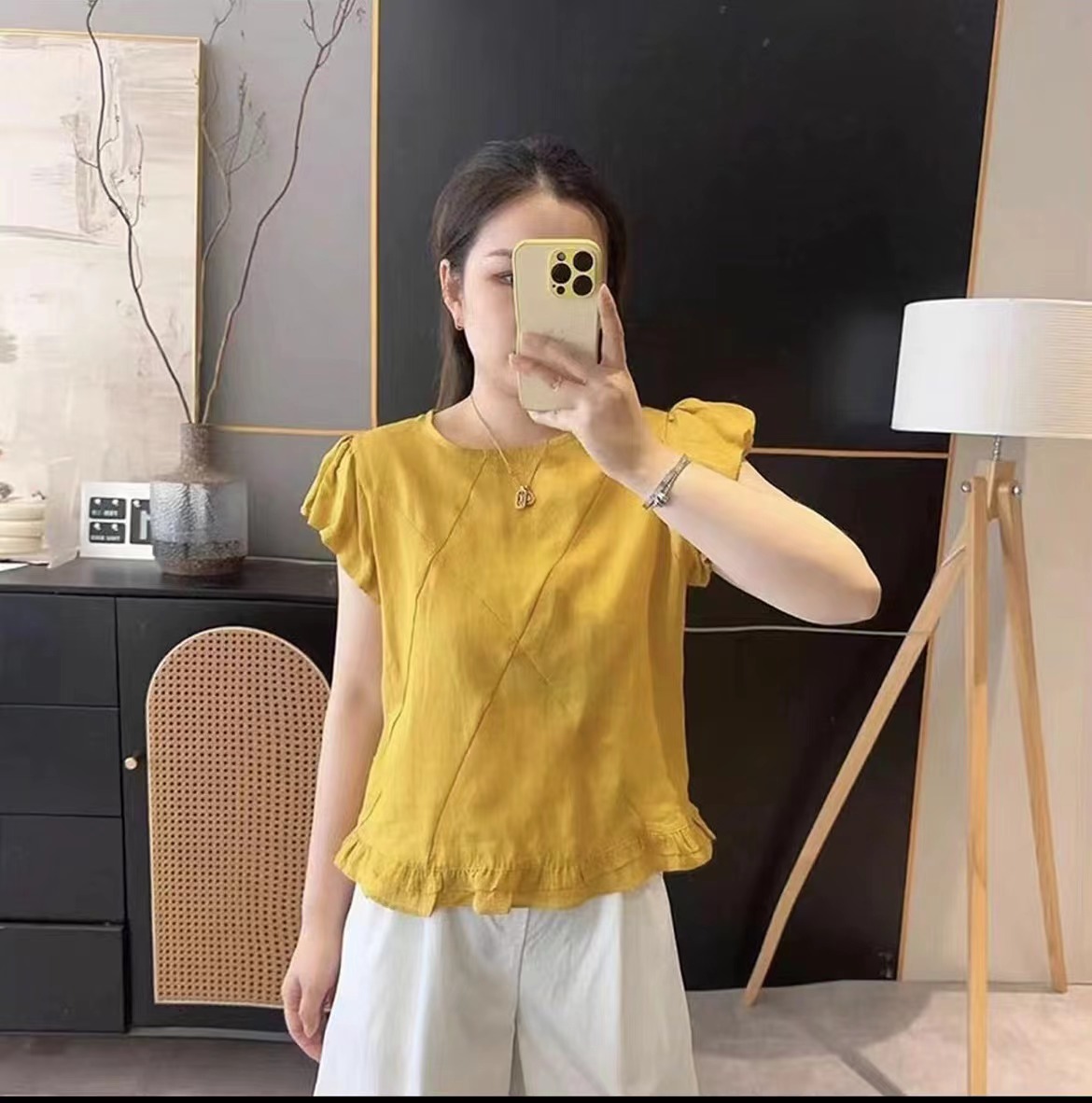 时尚气质设计感下摆荷叶边衬衫女2025夏季新款宽松显瘦圆领短袖潮