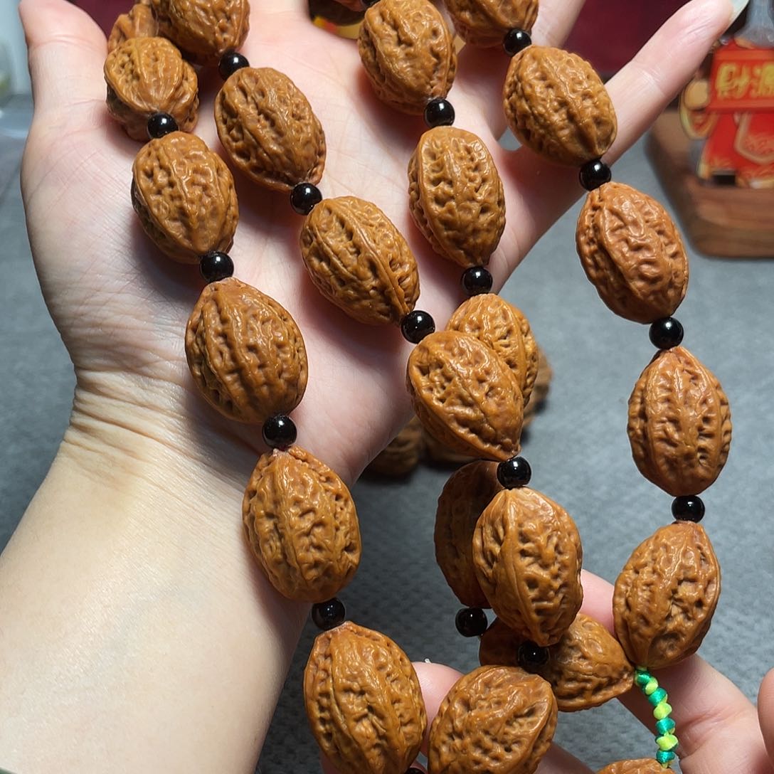 核桃野生小秋子脖挂8888